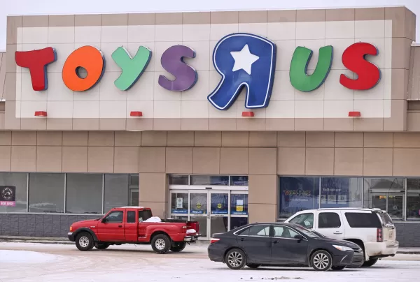 Sonic Movie Producers to Create Live-Action Toys 'R' Us Film